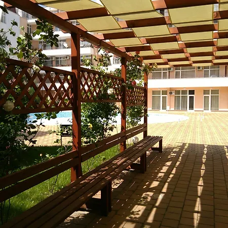 In Grand Kamelia Slăntjev Brjag